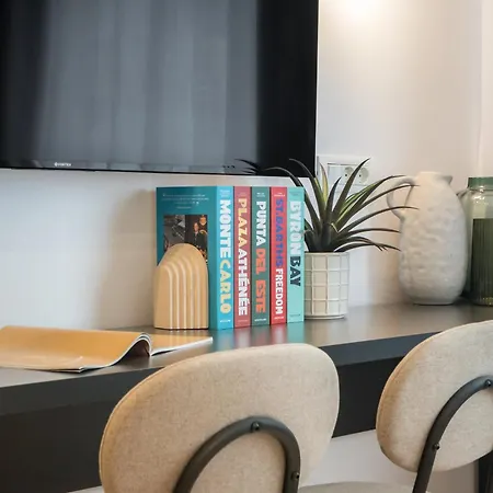 Near Cismigiu & Piata Universitatii Bucharest