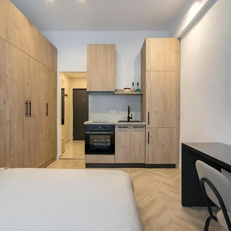 Near Cismigiu & Piata Universitatii Lägenhet