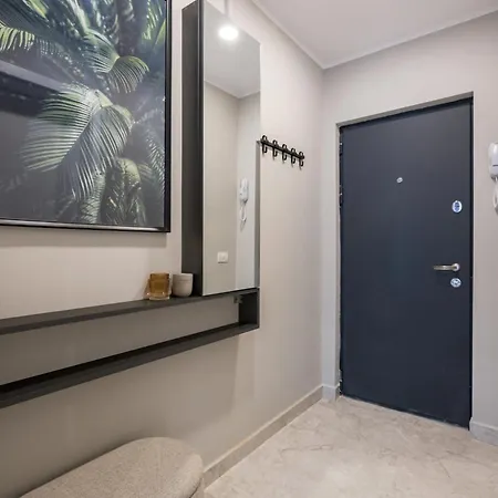 Near Cismigiu & Piata Universitatii *