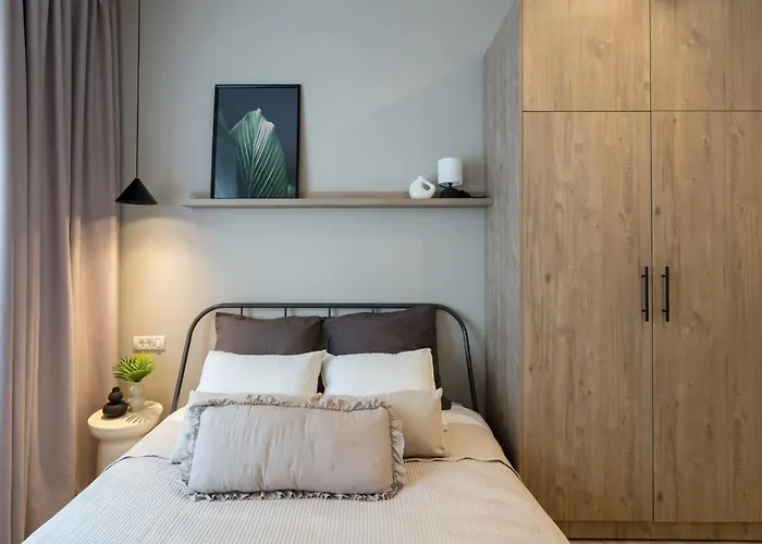 Near Cismigiu & Piata Universitatii Bucarest